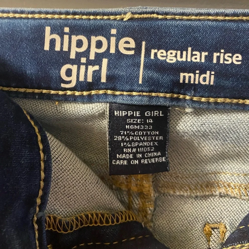 Hippie Girl Midi‎ Jean Shorts Regular Rise Super Soft Stretch Adjustable Waist